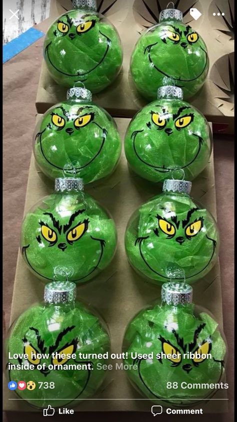 Christmas School Crafts, Grinch Ornament, Grinch Crafts, Giant Christmas Ornaments, Clear Christmas Ornaments, Grinch Decorations, Cricut Christmas Ideas, Grinch Christmas Tree, Grinch Christmas Decorations