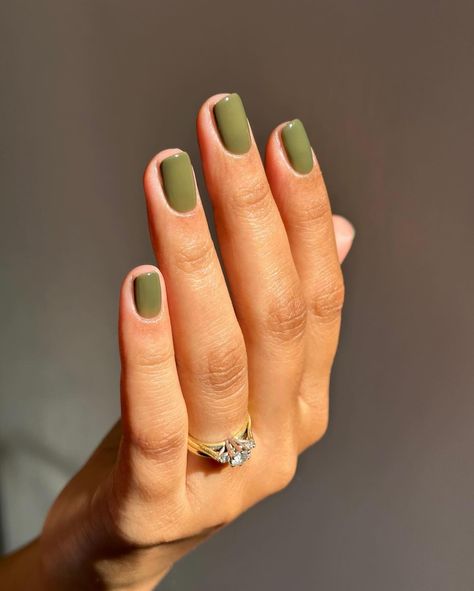 Sheer neutrals and light pastels are synonymous with spring manicures, but they’re not the only options. This year, TZR editors are upping the ante with pretty finishes, like shimmery ocean blue, and unexpected rich hues like olive green. Head to the link in our bio for the spring nail polish colors we’ll be wearing all season long… starting now. 📷: @jessmaynard_nails, @matejanova, @saskiafenwick Light Long Nails, Olive Green Manicure, Nail Designs For Wide Nail Beds, Light Olive Nails, Nail Color Fair Skin, Olive Nail Color, Nail Colors 2024 Spring, Light Olive Green Nails, Green Olive Nails