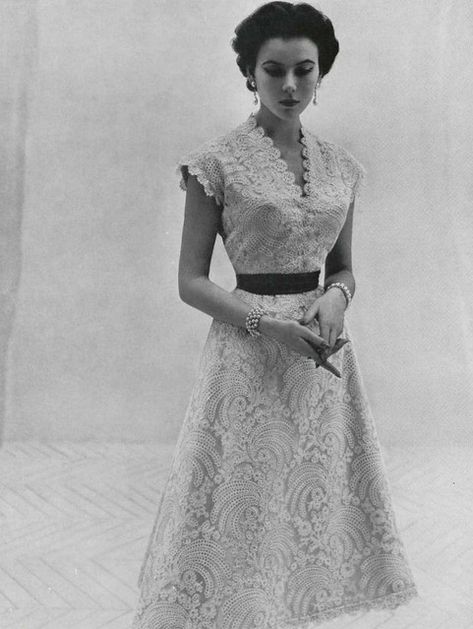 1950 Style, 1950 Fashion, Vintage Fashion 1950s, Glamour Vintage, Jeanne Lanvin, Look Retro, Fashion 1950s, Retro Mode, Vintage Couture