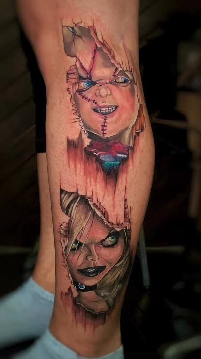 Chucky Tattoos, Unbelievable Tattoos, Legs Tattoos, Horror Drawings, Horror Sleeve, Chucky Tattoo, Origami Tattoo, Horror Movie Tattoos, Stomach Tattoo