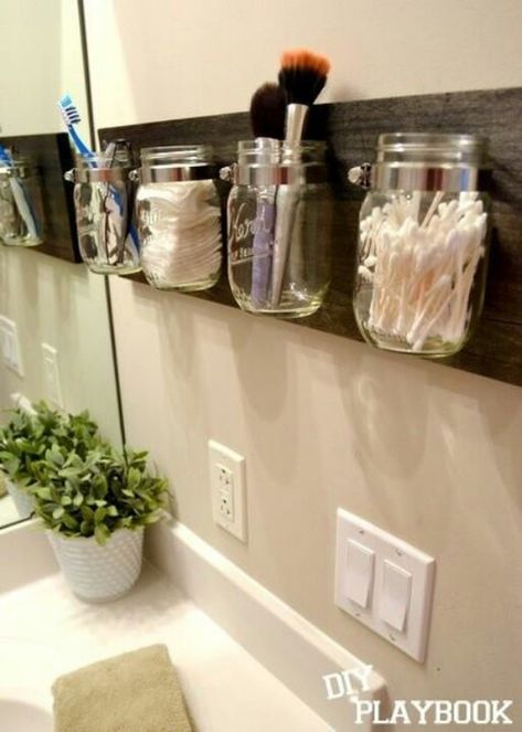 14 DIY Makeup Organizer Ideas That Are So Much Prettier Than Those Stacks Of Plastic Boxes Rangement Makeup, Mason Jar Organization, Rv Bathroom, Trailer Diy, Makeup Organization Diy, Diy Playbook, Bathroom Organization Diy, Diy Rv, Storage Idea