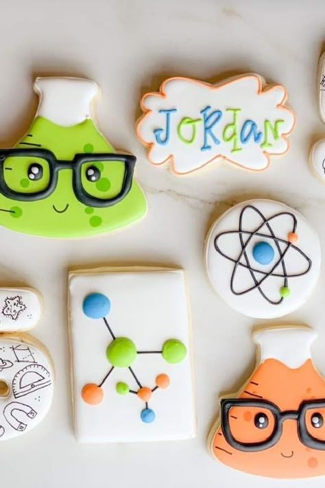 Check out this fun science-themed birthday party! What fun cookies! See more party ideas and share yours at CatchMyParty.com Chemistry Birthday Party, Science Themed Cupcakes, Science Cookies, Science Party Ideas, Chemistry Party, Science Themed Birthday Party, Nerd Birthday, Science Party Decorations, Biology Ideas