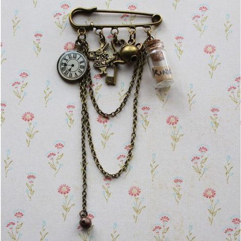 Alice In Wonderland Jewelry, Wonderland Jewelry, Steampunk Crafts, Steam Punk Jewelry, Style Steampunk, Steampunk Diy, Pocket Watch Antique, Steampunk Accessories, Antique Brooches