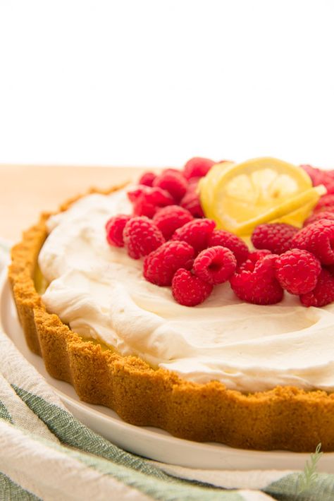 Quick Lemon Curd and Raspberry Tart via @ediblesense Raspberry Lemon Curd Tart, Lemon Raspberry Tart Recipe, Lemon Raspberry Tart, Raspberry Tart Recipe, Summertime Desserts, Lemon Curd Tart, Lemon Curd Cake, Dried Lemon Peel, Berries And Cream