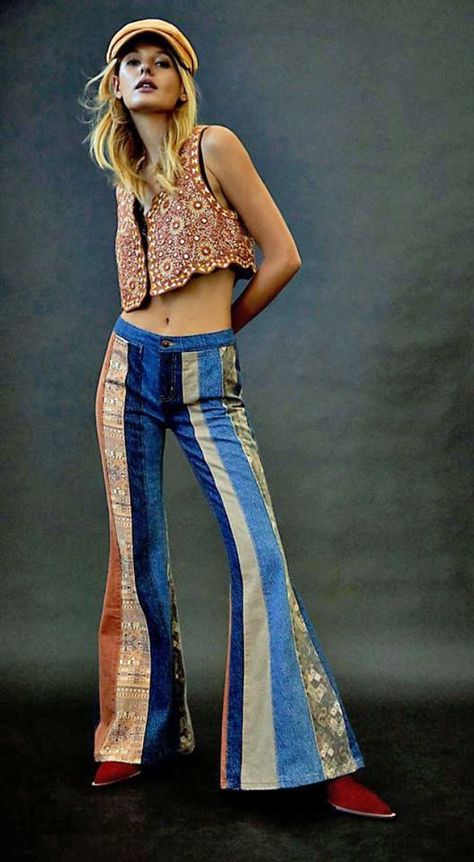 Free People Flare Jeans, Low Rise Flare Jeans, Free People Jeans, Boho Vintage, Hippie Chic, Mixing Prints, Festival Outfit, Boho Outfits, Bell Bottoms