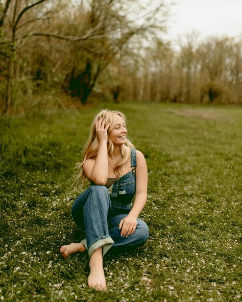 Moody vibes in overalls in a field?! YES PLEASE✨ I literally had such a blast with Emma doing her senior photos & executing her cute vision, there will definitely be a second post to her session because IM OBSESSED!! Even though it was crazy cloudy, cold & wet, she still rocked these photos!! (Also I thought this song was fitting 💗) Senior sessions are in full swing!!✨🌸 Moody Vibes, Im Obsessed, Senior Session, Yes Please, Senior Photos, Overalls, Quick Saves