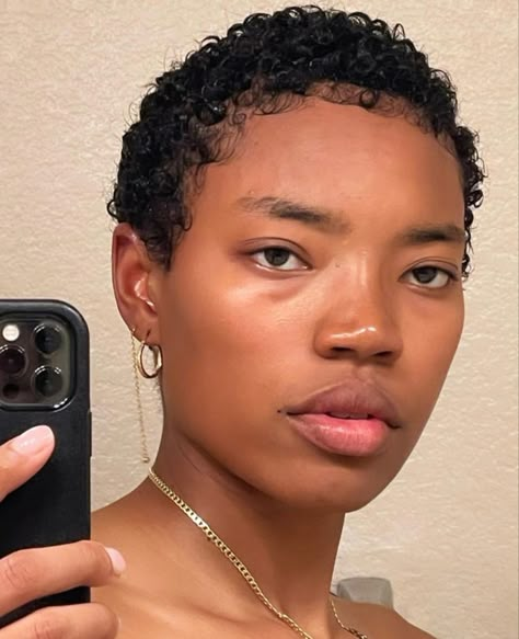 Chanel Williams, Big Chop Natural Hair, Finger Waves Short Hair, Natural Hair Haircuts, Natural Hair Twa, Hair Growth Challenge, Short Natural Curly Hair, Twa Hairstyles, Natural Hair Short Cuts