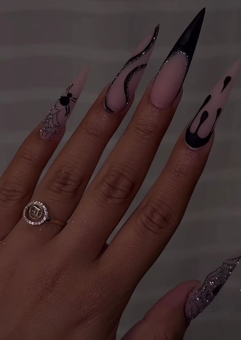 Long Nail Designs Sharp, Long Stiletto Nails Halloween, Stilleto Nails Halloween Designs, Long Stilleto Nails Design Fall, Long Black Nails Stilettos, Stiletto Halloween Nails Designs, Fall Nail Designs Stiletto, Halloween Stilleto Nail Designs, Halloween Nail Designs Stiletto