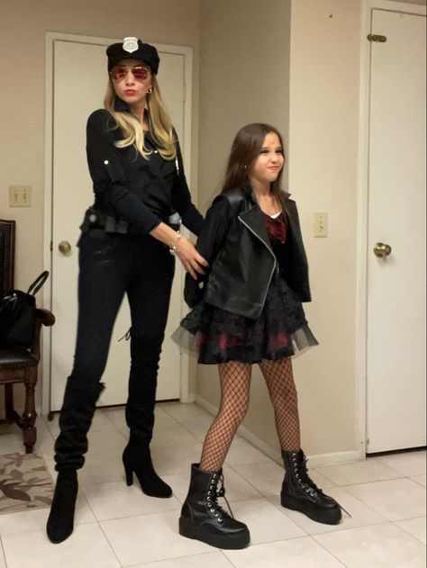 Black police costume, and rocker girl Girl Cop Costume, Policewomen Costume Halloween, Police Woman Fancy Dress, Police Fancy Dress, Police Halloween, Girl Police Officer, Police Girl, Indian Police, Police Halloween Costumes