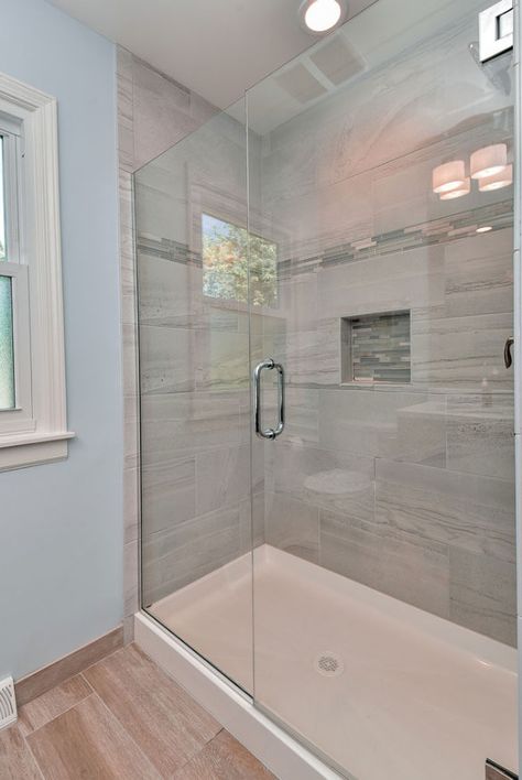 37 Fantastic Frameless Glass Shower Door Ideas | Home Remodeling ... Showers Design, Shower Dimensions, Ensuite Ideas, Bathroom Shower Doors, Shower Renovation, Small Bathroom Tiles, Custom Tile Shower, Glass Shower Doors Frameless, Shower Sizes