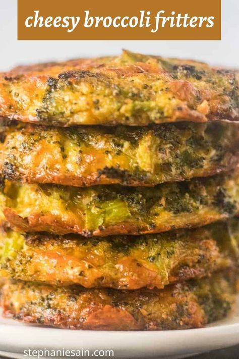 Brocolli Fritters Recipes, Baked Vegetable Fritters, Brocolli Patties Healthy Recipes, Baked Broccoli Fritters, Healthy Veggie Fritters, Baked Fritters Recipe, Baked Veggie Fritters, Broccoli Fritters Baby, Broccoli Fritters Recipes