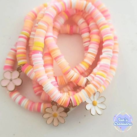 Can't get over these summer/spring colors! You can wear these year round 🌼🌸 #preppybracelets #colorfulbracelets #girlsgifts #girlsaccessories #girlsjewelry Spring Bracelet Ideas, Clay Bead Designs, Make Clay Beads, Bracelet Business, Clay Bracelets, Clay Bead Necklace, Preppy Bracelets, Bracelet Inspo, Preppy Jewelry