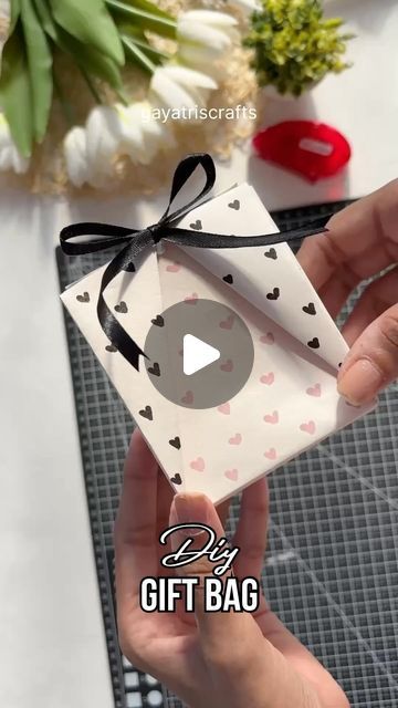 Gayatri chouhan on Instagram: "DIY Gift Bag #crafts #handmade #diy #papercrafting #papercrafts #giftideas #art #gift #giftidea #gifts #giftbag #giftbags #bags #paperbag #paperpackaging" Paper Purse Gift Bag Diy, Paper Bag Diy How To Make, How To Make A Bag Out Of Wrapping Paper, Paper Bag Packaging Ideas, Gift Bag Crafts, Making A Gift Bag, Brown Bag Gift, Diy Gift Bags Paper, Origami Gift Bag