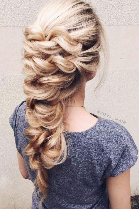 unique wedding hairstyle idea for long hair #weddinghair #hairideas #hairstyle #hairstyles #longhair #bridalhair Idea For Long Hair, Future Hairstyles, Wedding Hairstyle Ideas, Wedding Haircut, Unique Wedding Hairstyles, Hot Wedding, Hairstyle Idea, Transitioning Hairstyles, Mermaid Crown