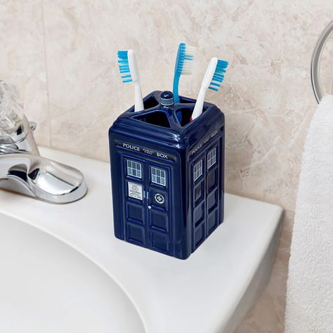 Doctor Who Bathroom, Doctor Who Decor, Geeky Decor, Geek Home Decor, Ceramic Toothbrush Holder, Coolest Gadgets, The Tardis, Gadgets Electronics, Doctor Who Tardis