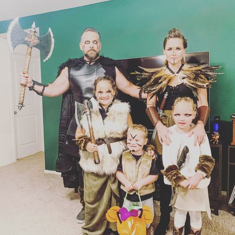 Viking Family Costume, Viking Family, Viking Birthday, Costumes 2023, Best Halloween Movies, Toothless Dragon, Viking Costume, Dragon Birthday, Halloween Everyday