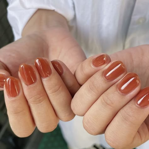 Sheer Orange Nails, Red Orange Gel Nails, Natural Orange Nails, Deep Orange Nails, Subtle Spring Nails, Short Nails Orange, Orange Jelly Nails, Orange Nails Aesthetic, Fall Jelly Nails