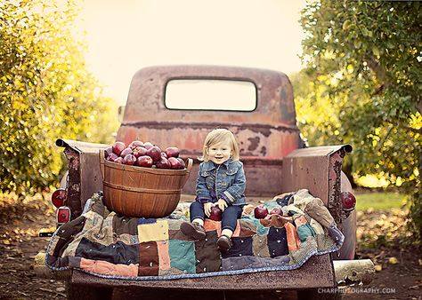 Fall Mini Sessions, Old Pickup, Fall Family Pictures, Fall Mini, Fall Family Photos, Fall Photoshoot, Vintage Truck, Fall Pictures, So Thankful