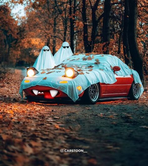 Halloween Car Decorations, Miata Car, Halloween Captions, Car Jokes, Car Deco, Halloween Photography, Car Backgrounds, Mazda Mx5 Miata, Miata Mx5