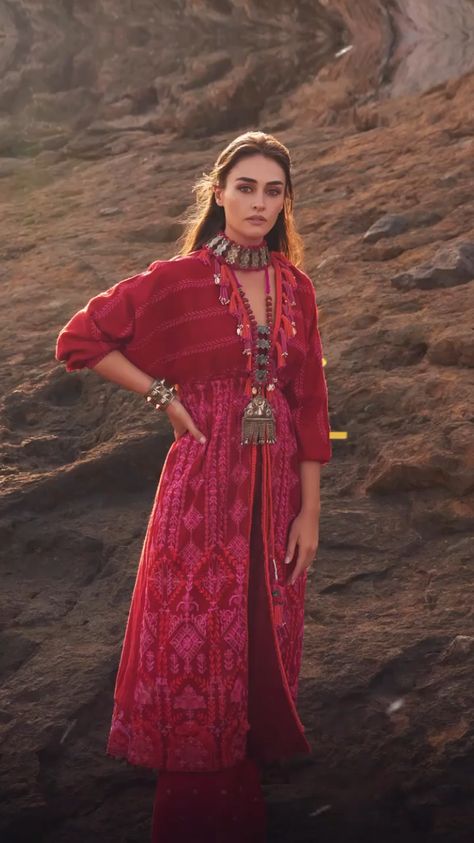 Afghan Fashion Modern, Turkish Fashion Modern Style, Afghani Clothes Style, Afghani Clothes New Design, Red Afghani Dress, Aryana Sayeed Afghan Clothes, Afghani Clothes, Boho Soul, Anarkali Dress Pattern