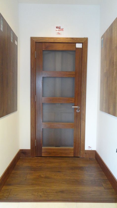 Flush Door With Glass Design Modern, Flush Door Design With Jali, Jali Wala Door Design Wooden, Main Door Jalli, Mosquito Net Door Design Wooden, Mesh Doors Design For Main Door, Mesh Door Design Wooden, Jali Door Design Modern Interior, Wooden Jali Door Design Modern