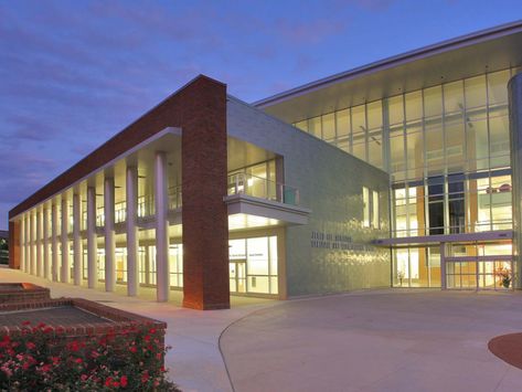 Gallaudet University - James Lee Sorenson Language and Communication Center | Forrester Construction Deaf Architecture, Gallaudet University, Human Body Unit, Gym Club, Communication Center, Communication Studies, Deaf Culture, Amazing Buildings, Biblical Verses