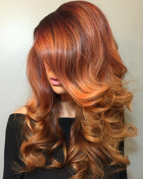 Long+Copper+Balayage+Hair Red Hair Color Chart, Balayage Auburn, Bright Copper Hair, Red Hair Color Shades, Cheveux Oranges, Red Hair Looks, Auburn Balayage, Copper Red Hair, Copper Balayage