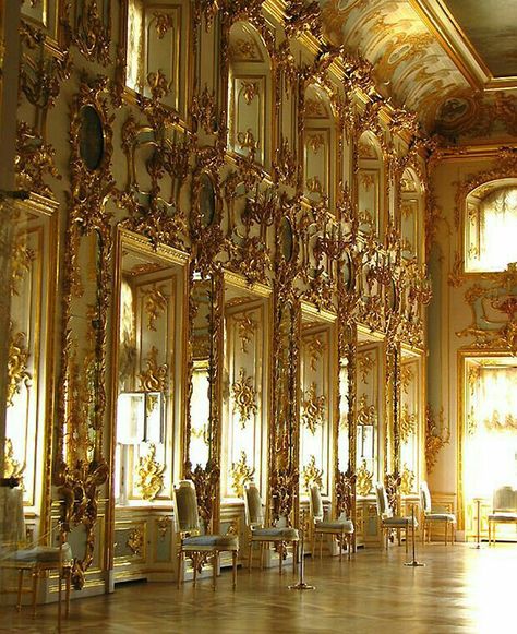 Peterhof Palace, Architecture Baroque, Ball Room, Palace Interior, Castle Aesthetic, Royalty Aesthetic, Royal Aesthetic, Art Ancien, Baroque Architecture