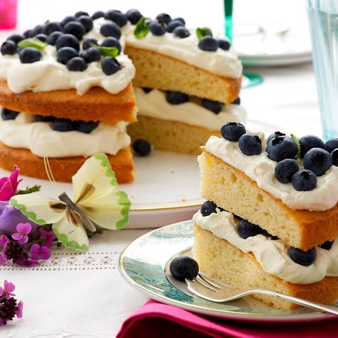 Blueberry Victoria Sponge Cake | Baking Mad Mini Victoria Sponge Cakes, Victoria Sponge Cake Recipe, Mini Victoria Sponge, Sponge Recipe, Sponge Cake Recipe, Victoria Sponge Cake, Sponge Cakes, Sponge Cake Recipes, Fairy Cakes