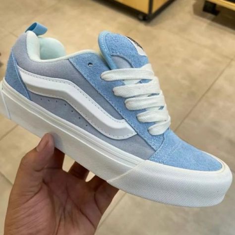 Light Blue Light Blue Vans Outfit, Blue Vans Outfit, Light Blue Vans, Mary Shoes, Vans Aesthetic, Vans Outfit, Trendy Shoes Sneakers, Blue Vans, Shoe Wishlist