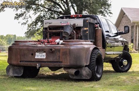 Weld rig Welding Truck Bedding, Rig Welder, Dodge Dually, Flatbed Truck Beds, Welding Trailer, Welding Trucks, Welding Beds, Welding Rig, Welding Rigs