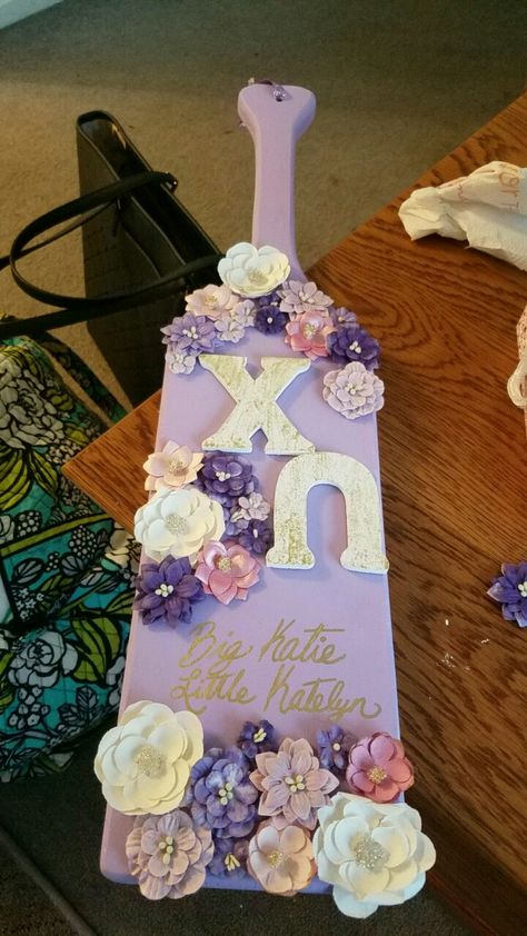 Chi Omega floral purple sorority paddle Chi Omega Paddle, Purple Paddle Sorority, Purple Sorority Paddles, Home Edit Pantry Organization, The Home Edit Pantry, Home Edit Pantry, Alpha Chi Omega Canvas, Paddle Sorority Big, Chi Omega Canvas