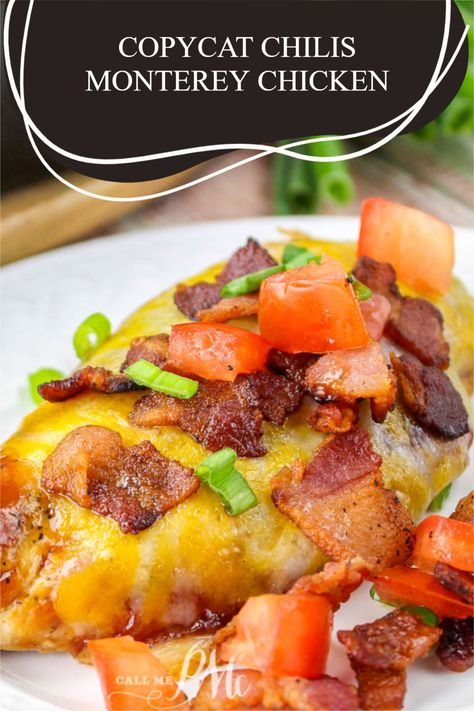 Copycat Chilis Monterey Chicken Recipe is a super easy, quick, low-carb skillet recipe that’s ready in 15 minutes from start to finish. Chilis Monterey Chicken, Chili's Monterey Chicken Recipe, Monterey Chicken, Chicken Skillet Recipes, Copycat Restaurant Recipes, Mood Food, Easy Weeknight, Delicious Dinner Recipes, Easy Weeknight Meals