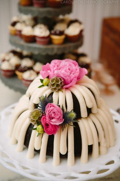 Tiered Bundt Cakes, Nothing Bundt Cakes Wedding Cake, Pretty Bundt Cake, Tiered Bundt Wedding Cake, Floral Decorated Bundt Cake, Geometric Cake Topper, Wedding Cake Icing, Pancake Cake, Nothing Bundt