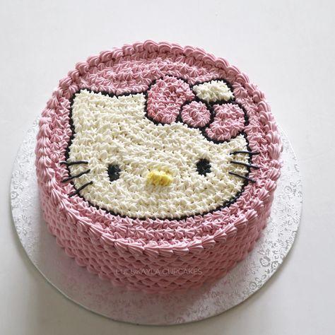 Buttercream Cake Design, French Pastries Art, Cover Page Design, Cake Designs For Girl, Cake Designs For Kids, Hello Kitty Birthday Cake, Buttercream Cake Designs, Hello Kitty Birthday Party, Kitty Cake