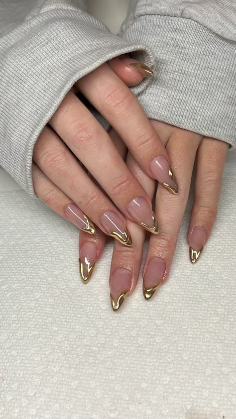 Paznokcie Hello Kitty, Gold Chrome Nails, Kutek Disney, Nagellack Trends, Drip Nails, Nagel Tips, Smink Inspiration, Gold Nail, Makijaż Smokey Eye