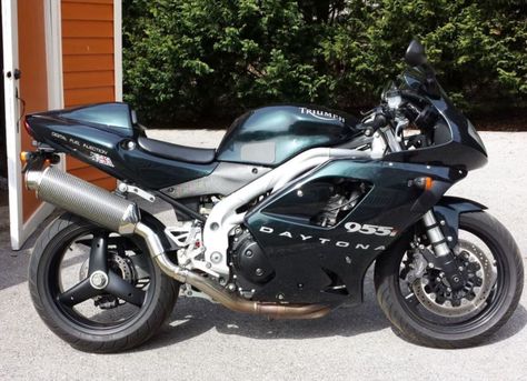 Centennial Edition – 2002 Triumph Daytona 955i | Bike-urious Triumph Daytona 955i, Triumph Daytona, Bike Cover, Triumph Motorcycles, Riding Gear, Cafe Racer, Carbon Fiber, Motorcycles, Two By Two