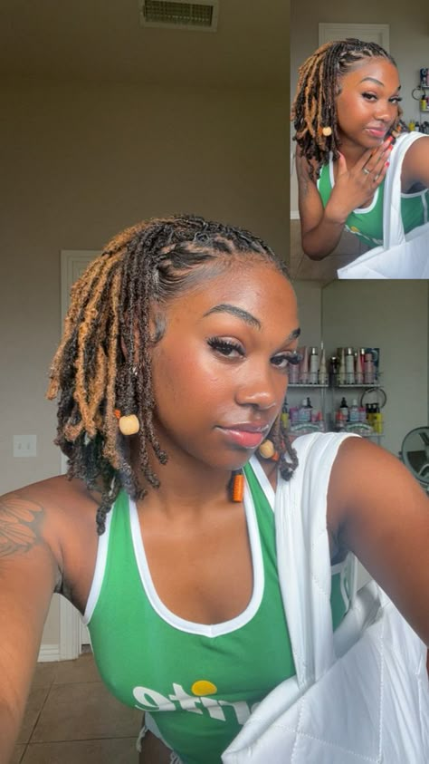 Locs Summer Styles, Locs To The Side Style, Protective Loc Hairstyles, Cute Hairstyles For Dreadlocks, Lock Retwist Styles, Small Locs Black Women Styles, Loc Styles Vacation, Short Styles For Locs, Loc Summer Styles