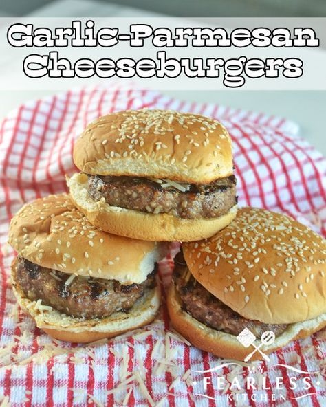 Garlic-Parmesan Cheeseburgers from My Fearless Kitchen. If you love garlic, parmesan, and cheeseburgers, these Garlic-Parmesan Cheeseburgers will be your new favorite burger! They are a quick fix on your grill. Cheeseburger Recipe, Burger Dogs, Burger Sliders, Grilled Burgers, For My Love, Hamburger Recipes, Burgers Sandwiches, Beef Burgers, Good Burger