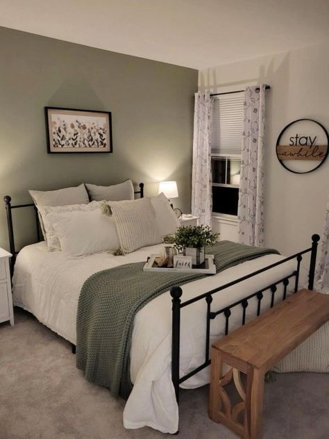 Sage Bedding Bedroom Ideas, Beige And Sage Green Bedroom, Bedroom Green Accent Wall, Cute Small Bedroom Ideas, Cute Small Bedroom, Olive Green Bedroom Ideas, Cozy Warm Bedroom, Olive Green Rooms, Olive Bedroom