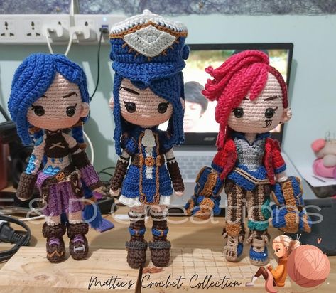 League Of Legends Universe, Cotton Crochet Patterns, Crocheted Dolls, Kawaii Crochet, Crochet Design Pattern, Crochet Fashion Patterns, Riot Games, Crochet Cross, Fun Crochet