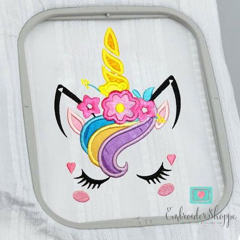 Unicorn Template, Unicorn Applique, Unicorn Quilt, Machine Embroidery Tutorials, Baby Applique, Unicorn Flowers, Machine Applique Designs, Hooded Towels, Unicorn Face