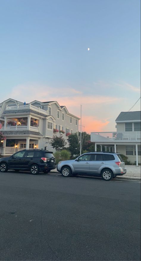 Aesthetic Cotton Candy, Maine Beach House, Wildwood Beach, Cape May Beach, Carolina Do Norte, Down The Shore, Nj Shore, Beach House Aesthetic, Summer Beach House