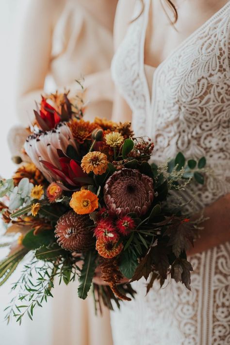 Stunning rustic coloured wedding bouquet using Australian native florals. Australian Native Wedding, Autumnal Bouquet, Native Bouquet, Native Wedding, Rustic Beach Wedding, Protea Flower, Australian Flowers, Australian Native Flowers, Bouquet Inspiration