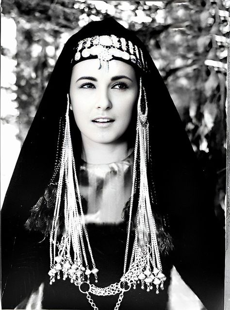 Egypt Costume, Egyptian Clothes, Egyptian Accessories, Egyptian Clothing, Egyptian Movies, Egyptian Beauty, Egyptian Women, Egyptian Actress, Old Egypt