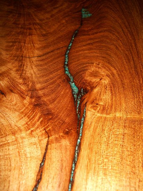 A hand-crafted table top, inlaid with turquoise in the wood's cracks.  Ingenious! Turquoise Furniture, Colored Epoxy, Morenci Turquoise, Inlay Furniture, Mineral Spirits, Wood Works, Wood Inlay, Turquoise Glass, Wood Console Table