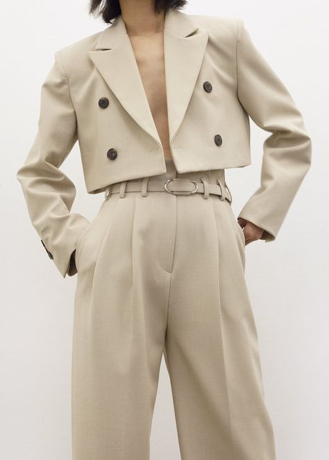 Look 80s, Cardigan Blazer, Fashion Landscape, Beige Outfit, Frankie Shop, Crop Blazer, Woman Suit Fashion, Belted Pants, Cropped Blazer