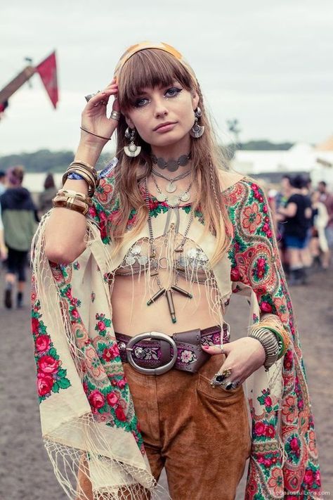 Woodstock Fashion, Fashion Fotografie, Moda Hippie, Look Boho Chic, Boho Mode, Estilo Hippy, Mode Hippie, Fashion 70s, Estilo Hippie