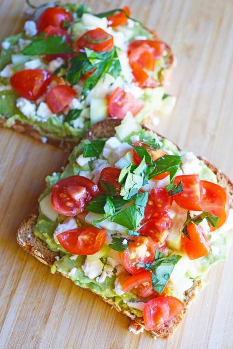 Affordable Healthy Recipes, Clean Eating Healthy Recipes, Clean Eating Easy, Healthy Toast, Avocado Spread, Avocado Toast Recipe, Clean Eating Meal Plan, Breakfast Toast, Breakfast Brunch Recipes