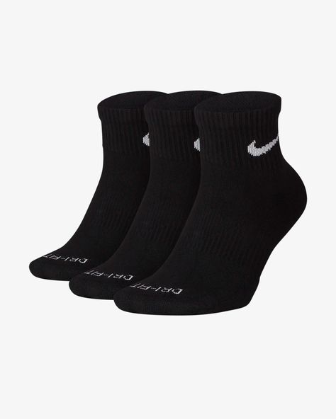 Ankle Socks Outfit, Outfits For 6th Grade, Black Nike Socks, Nike Ankle Socks, White Nike Socks, Skater Outfit, Summer Shopping List, Nike Set, Black And White Nikes